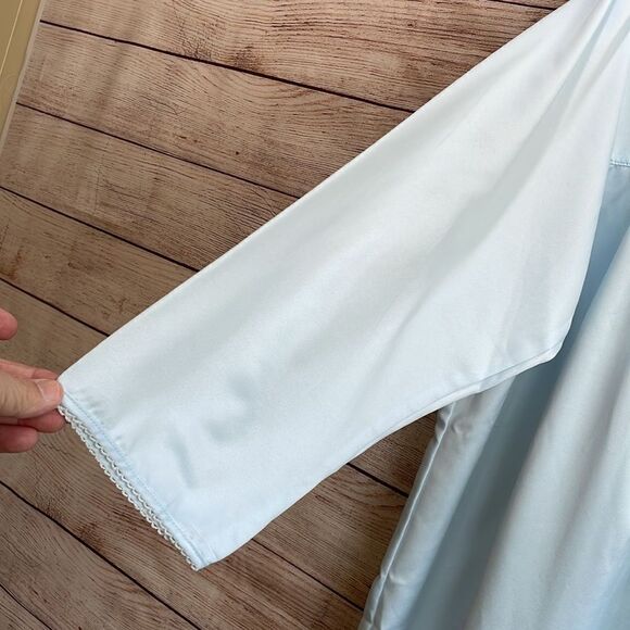 NEW WITHOUT TAGS‎ MISS ELAINE GOWN IN BLUE BRUSHED NYLON - Picture 5 of 7